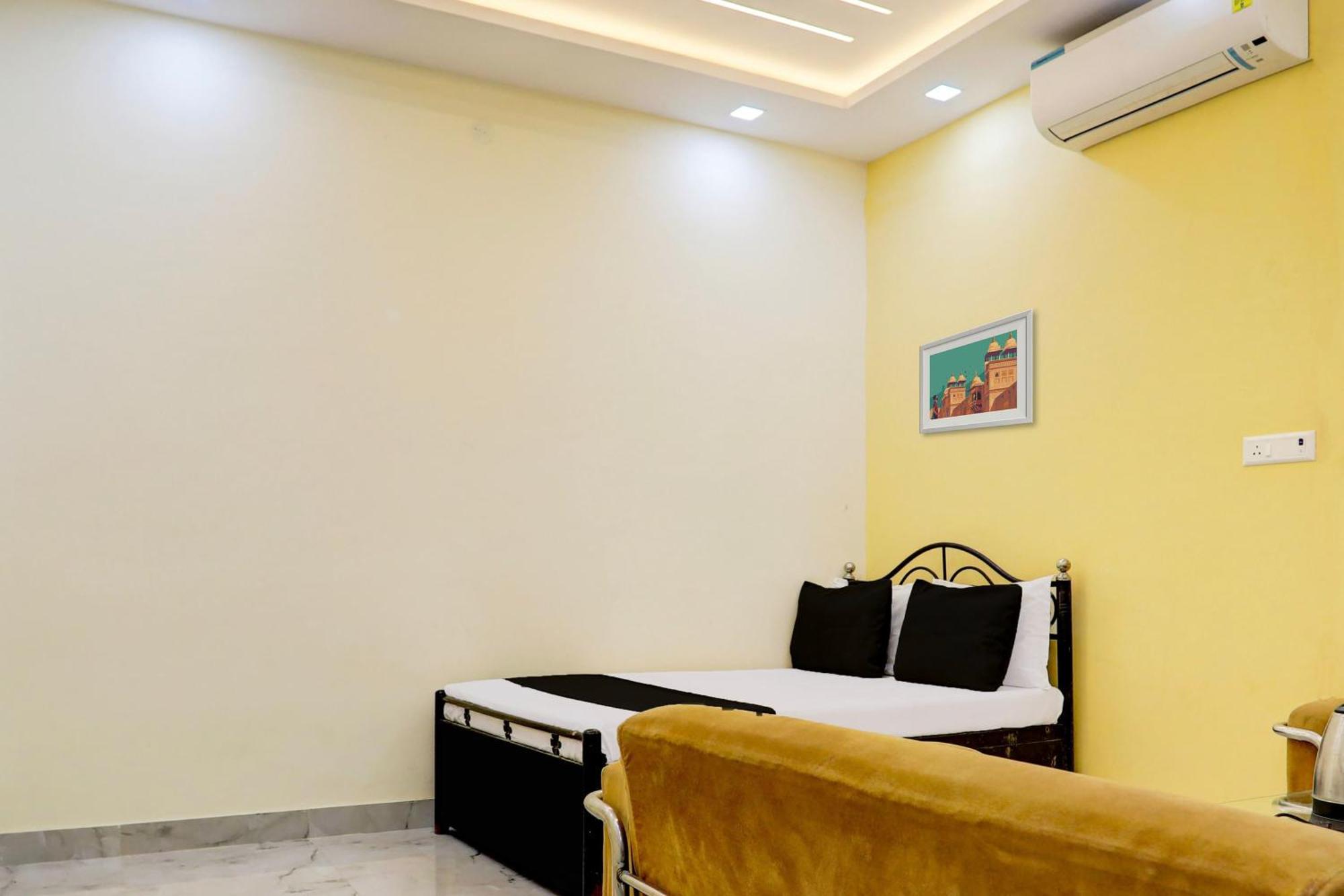 Hotel O Rajendra Palace Kanpur Buitenkant foto