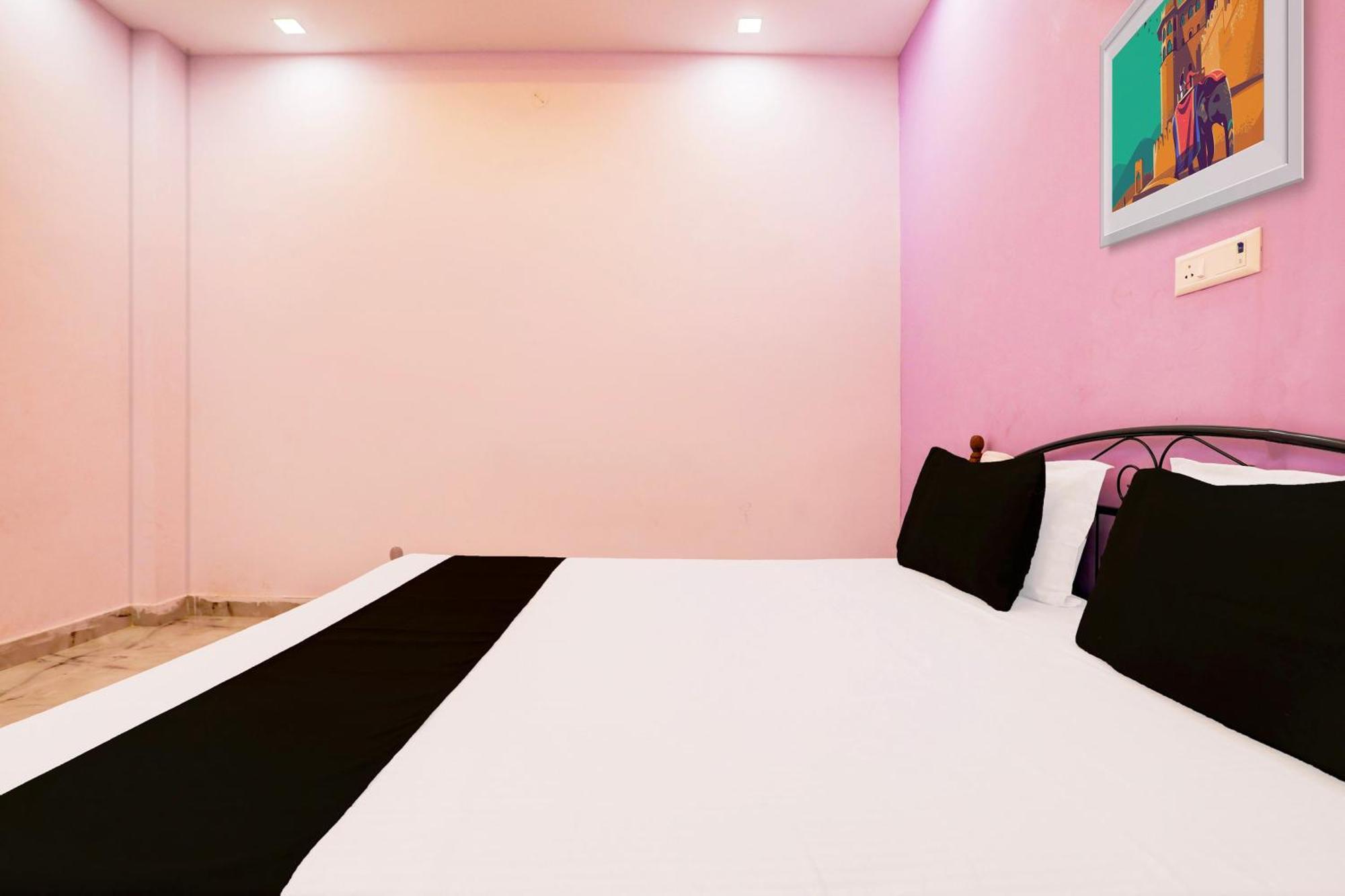 Hotel O Rajendra Palace Kanpur Buitenkant foto